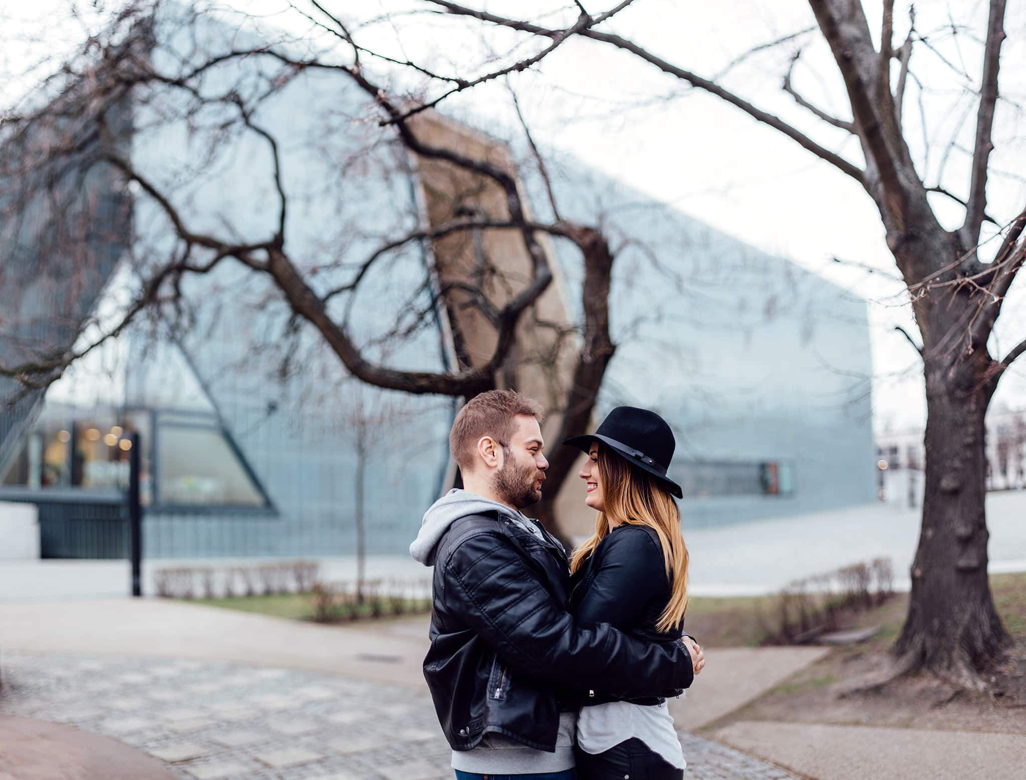 Fabryczne Atelier i sesja zareczynowa